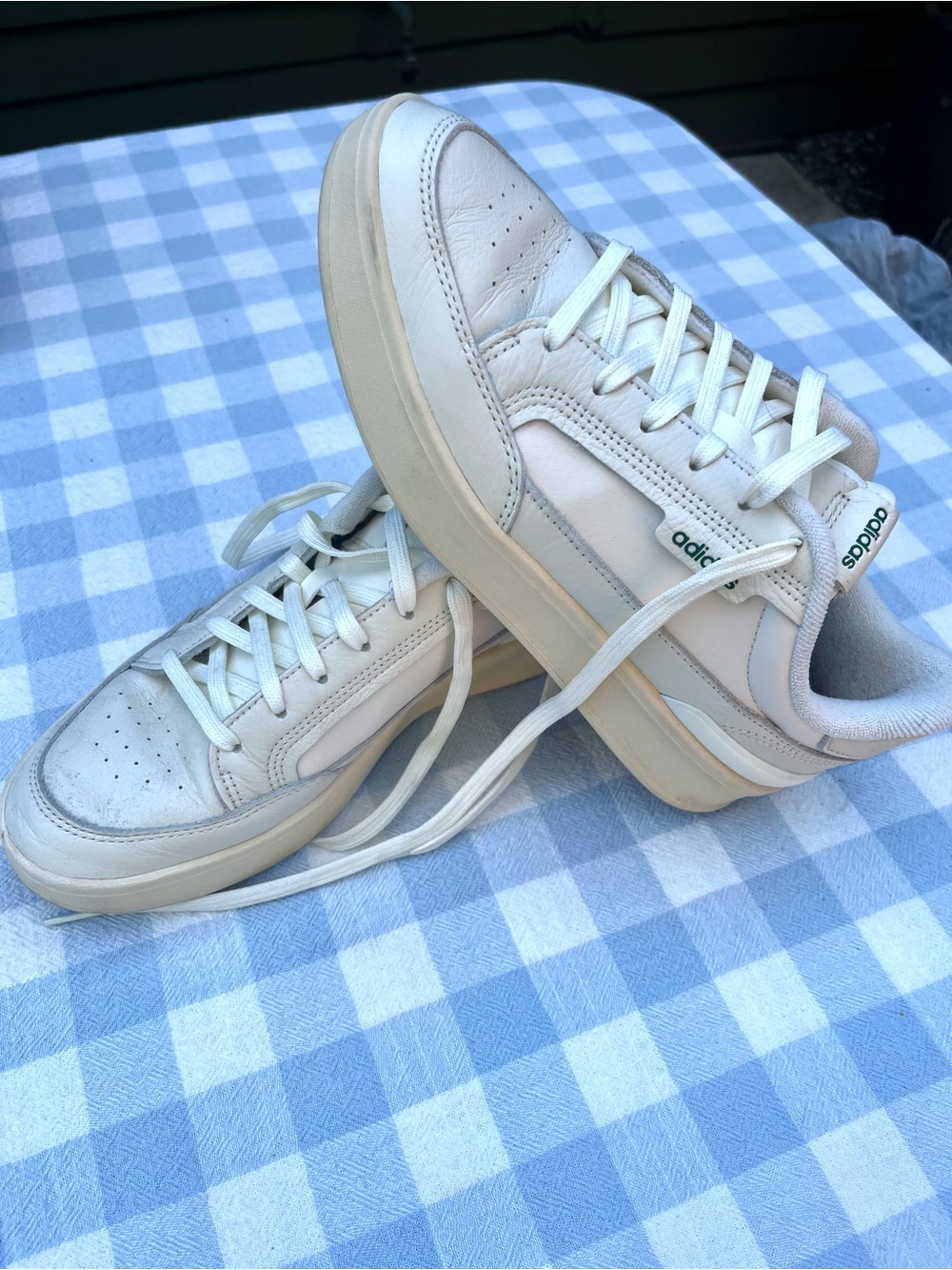 Adidas Aspyre Sneaker in Off-white